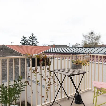 T4 With Balcony Near Paris *